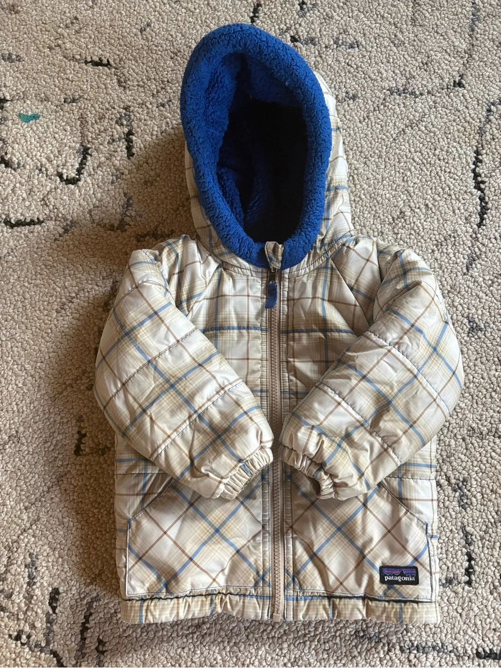 Patagonia Kids Plaid Puffer reversible Jacket with Blue Fleece Hood 2t